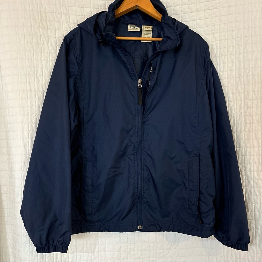 LL Bean Jacket Women’s XL  Blue Nylon Hood